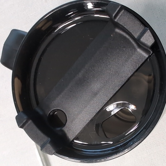 Tumbler 30 oz Metal - Picture 8 of 9